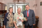 Ренат Сулейманов поздравил ветерана труда Владимира Жирнова с 90-летием